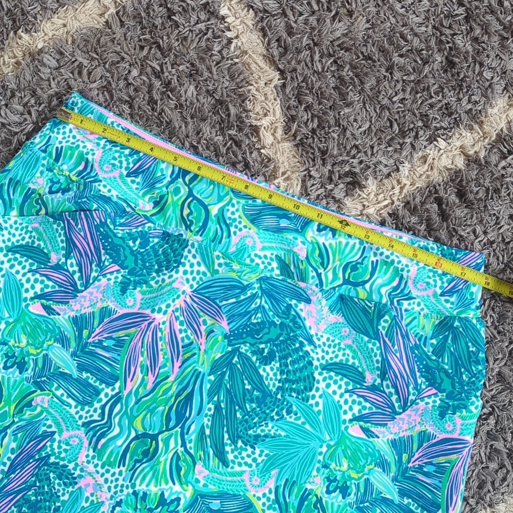 Lilly Pulitzer Luxletic Monica Skort in the Botanical Green Holiday 14 - Picture 5 of 8